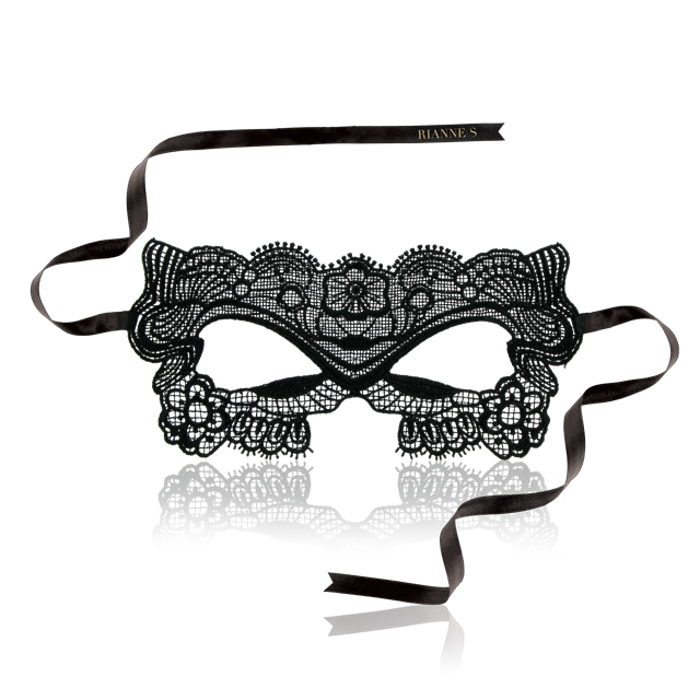 RIANNE S - MASK V ZOUZOU
