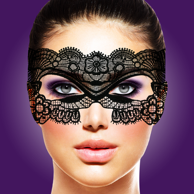 RIANNE S - MASK V ZOUZOU