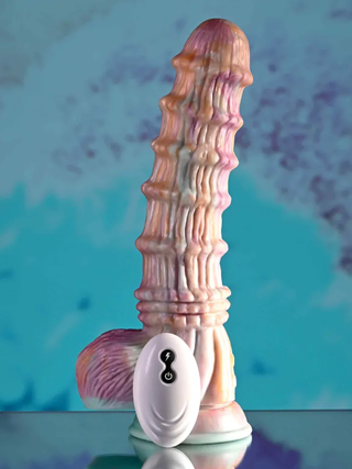 Evolved Vibrating Fantasy Dildo 27,6 Cm