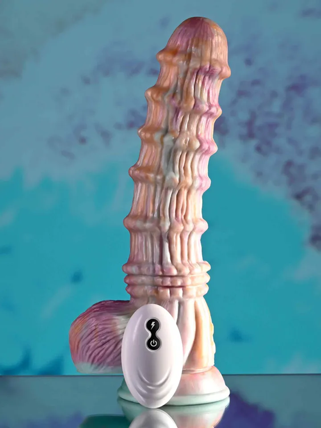 Evolved Vibrating Fantasy Dildo 27,6 cm