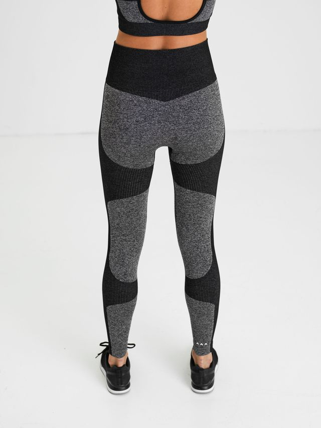 Mighty Solo Strength+ Black Leggings