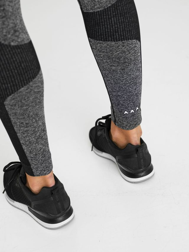 Mighty Solo Strength+ Black Leggings