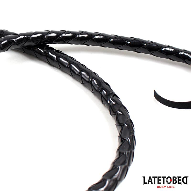 Shiny Black Long Whip 138 cm