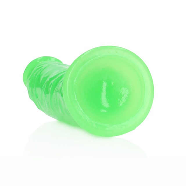 Slim Realistic Dildo with Suction Cup - Glow in the Dark 15,5 cm