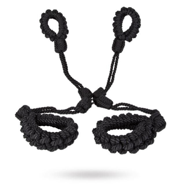 HÅNDFLETTET SHIBARI TAU - HOG-TIE